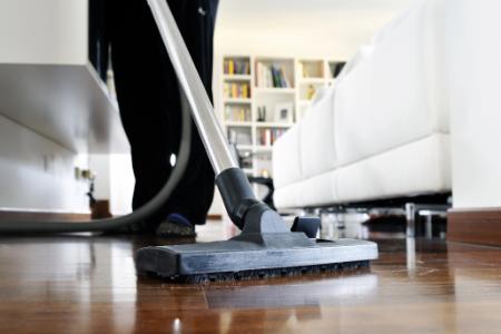 3 Important Reasons To Get A Professional House Cleaning This Fall